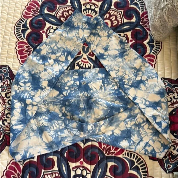 Blue and White diamond dye lulu leggings - Picture 3 of 9